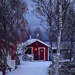Garsnes Brygge Tatil Evi Sjovegan
