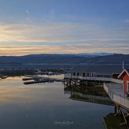 Garsnes Brygge Vakantiehuis *