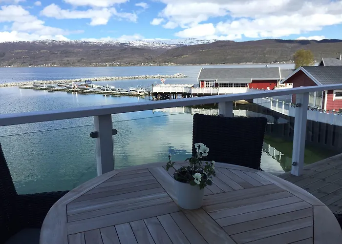 Garsnes Brygge * Sjovegan